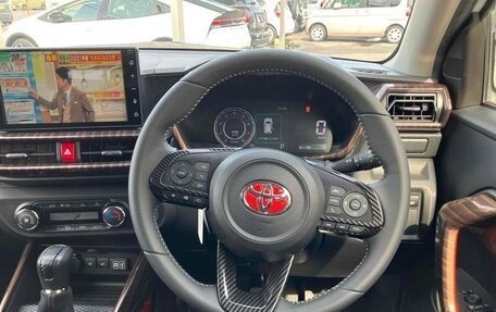 Toyota Raize I, 2022 год, 1 136 003 рублей, 12 фотография