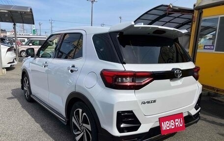 Toyota Raize I, 2022 год, 1 136 003 рублей, 4 фотография