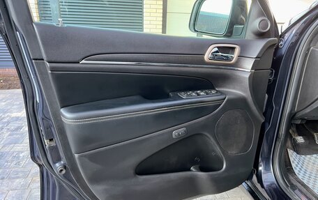 Jeep Grand Cherokee, 2016 год, 3 090 000 рублей, 18 фотография