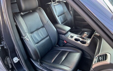 Jeep Grand Cherokee, 2016 год, 3 090 000 рублей, 23 фотография