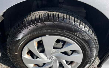 Toyota Yaris, 2022 год, 1 135 000 рублей, 9 фотография