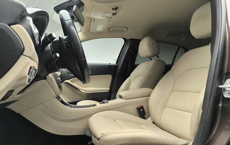 Mercedes-Benz GLA, 2016 год, 1 890 000 рублей, 16 фотография