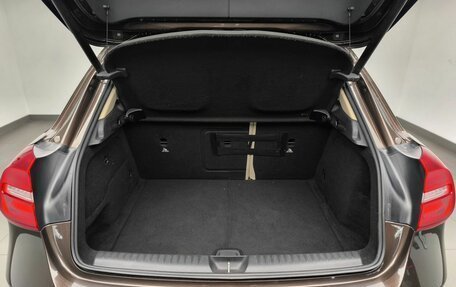 Mercedes-Benz GLA, 2016 год, 1 890 000 рублей, 24 фотография