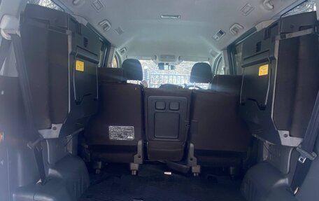 Toyota Noah III, 2010 год, 1 375 000 рублей, 11 фотография