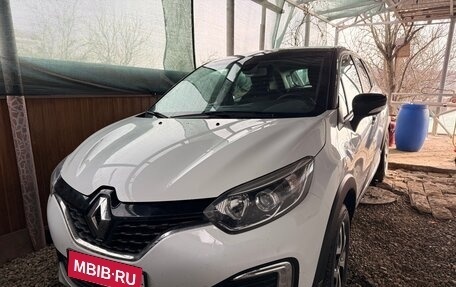 Renault Kaptur I рестайлинг, 2017 год, 1 700 000 рублей, 1 фотография