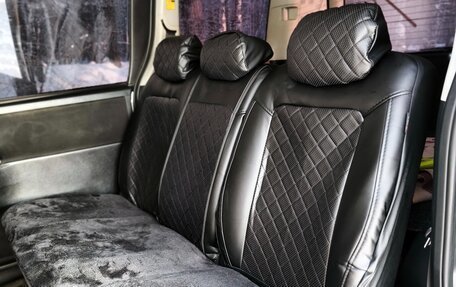 Toyota Noah III, 2012 год, 1 600 000 рублей, 11 фотография