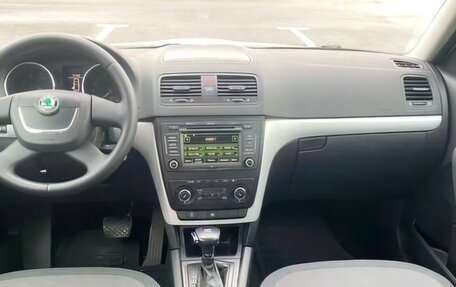 Skoda Yeti I рестайлинг, 2011 год, 920 000 рублей, 5 фотография