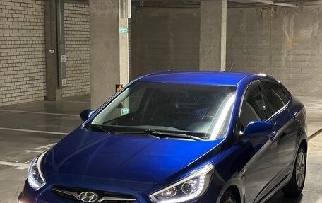 Hyundai Solaris II рестайлинг, 2013 год, 865 000 рублей, 3 фотография