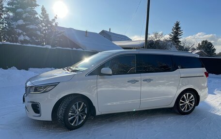 KIA Carnival III, 2019 год, 3 000 000 рублей, 4 фотография
