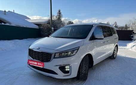 KIA Carnival III, 2019 год, 3 000 000 рублей, 2 фотография