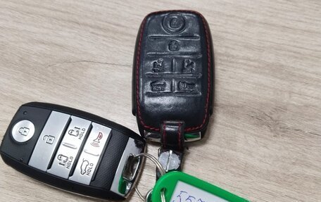 KIA Carnival III, 2019 год, 3 000 000 рублей, 28 фотография