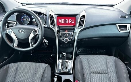 Hyundai i30 II рестайлинг, 2013 год, 990 000 рублей, 14 фотография