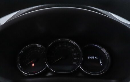 Renault Logan II, 2019 год, 969 000 рублей, 13 фотография