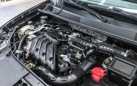 Renault Logan II, 2019 год, 969 000 рублей, 23 фотография