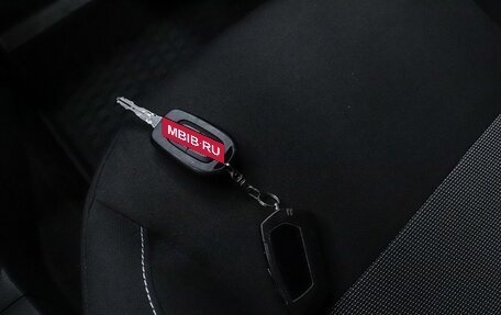 Renault Logan II, 2019 год, 969 000 рублей, 21 фотография