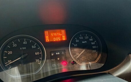 Renault Logan I, 2010 год, 610 000 рублей, 8 фотография