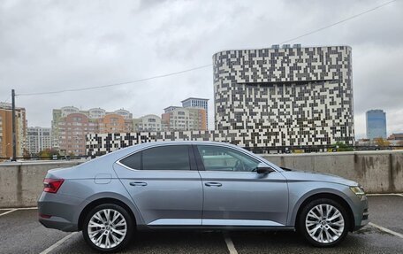 Skoda Superb III рестайлинг, 2020 год, 3 100 000 рублей, 5 фотография