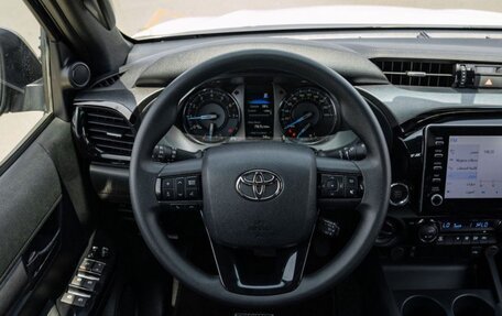 Toyota Hilux VIII, 2026 год, 7 690 000 рублей, 16 фотография