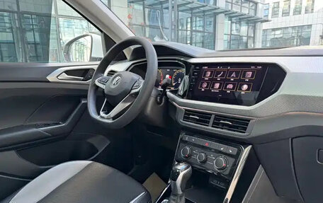 Volkswagen T-Cross I, 2022 год, 1 336 003 рублей, 14 фотография