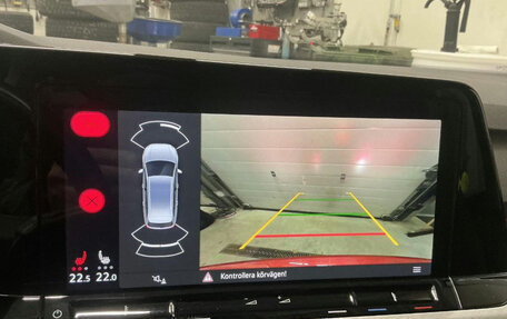 Volkswagen Golf VIII, 2023 год, 2 200 000 рублей, 12 фотография