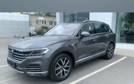 Volkswagen Touareg III, 2022 год, 11 500 000 рублей, 2 фотография