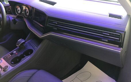 Volkswagen Touareg III, 2022 год, 11 500 000 рублей, 16 фотография