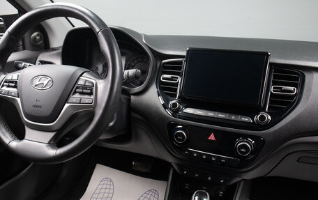 Hyundai Solaris II рестайлинг, 2020 год, 1 599 000 рублей, 8 фотография