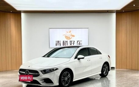 Mercedes-Benz A-Класс, 2022 год, 1 600 000 рублей, 5 фотография