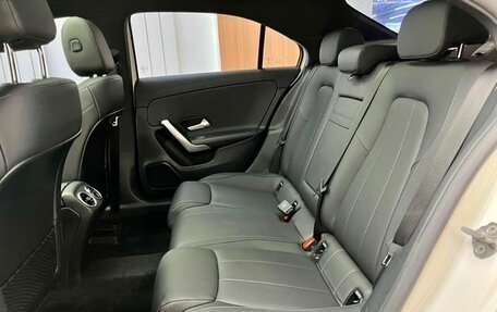 Mercedes-Benz A-Класс, 2022 год, 1 600 000 рублей, 17 фотография