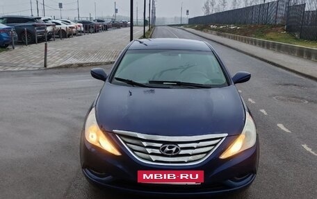 Hyundai Sonata VI, 2013 год, 968 000 рублей, 7 фотография
