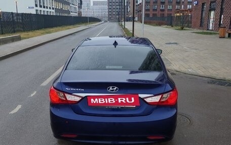 Hyundai Sonata VI, 2013 год, 968 000 рублей, 8 фотография