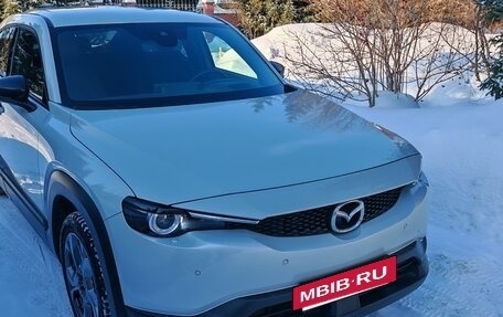 Mazda MX-30, 2020 год, 2 150 000 рублей, 3 фотография