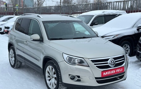 Volkswagen Tiguan I, 2010 год, 923 000 рублей, 2 фотография