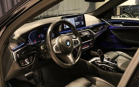 BMW 5 серия, 2022 год, 8 890 000 рублей, 9 фотография