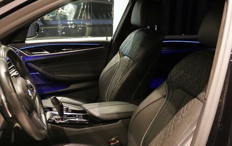 BMW 5 серия, 2022 год, 8 890 000 рублей, 10 фотография