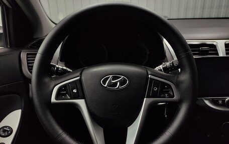 Hyundai Solaris II рестайлинг, 2015 год, 900 000 рублей, 7 фотография