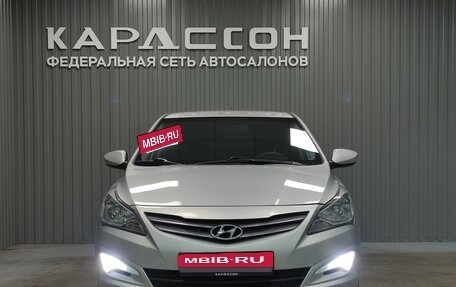 Hyundai Solaris II рестайлинг, 2015 год, 900 000 рублей, 3 фотография