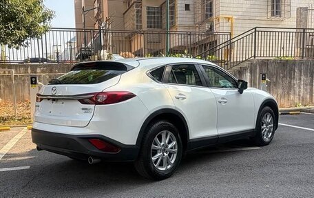 Mazda CX-4, 2018 год, 1 680 000 рублей, 4 фотография