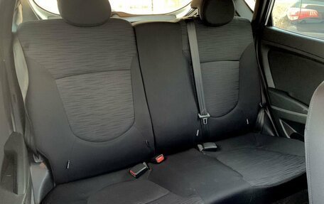 Hyundai Solaris II рестайлинг, 2015 год, 817 000 рублей, 10 фотография