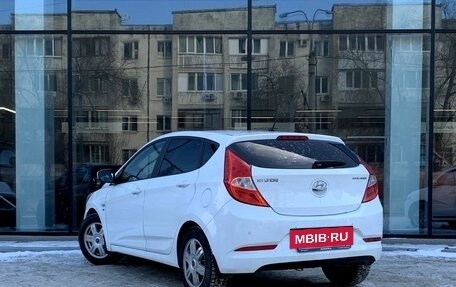 Hyundai Solaris II рестайлинг, 2015 год, 817 000 рублей, 7 фотография