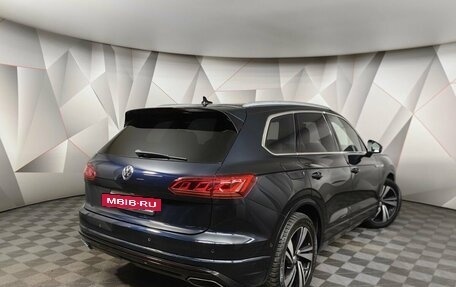 Volkswagen Touareg III, 2018 год, 4 900 000 рублей, 2 фотография