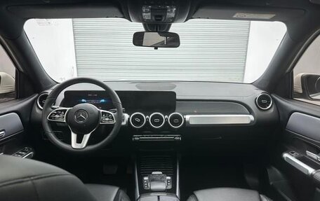 Mercedes-Benz GLB, 2022 год, 2 500 000 рублей, 9 фотография