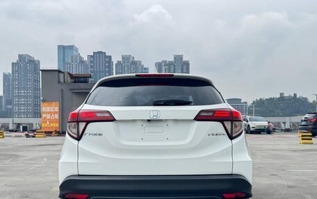 Honda Vezel, 2021 год, 1 727 000 рублей, 3 фотография