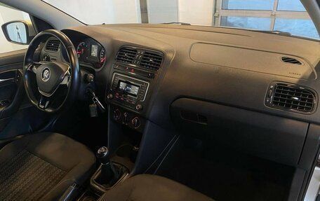 Volkswagen Polo VI (EU Market), 2016 год, 919 000 рублей, 11 фотография