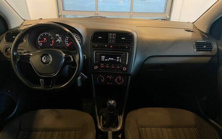 Volkswagen Polo VI (EU Market), 2016 год, 919 000 рублей, 36 фотография