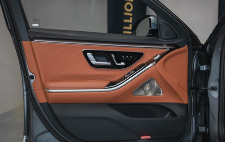 Mercedes-Benz S-Класс, 2021 год, 16 900 000 рублей, 22 фотография