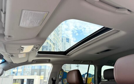 Toyota Land Cruiser 200, 2018 год, 5 400 000 рублей, 23 фотография