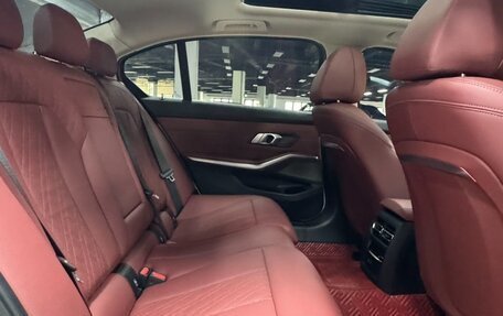 BMW 3 серия, 2022 год, 3 950 000 рублей, 20 фотография