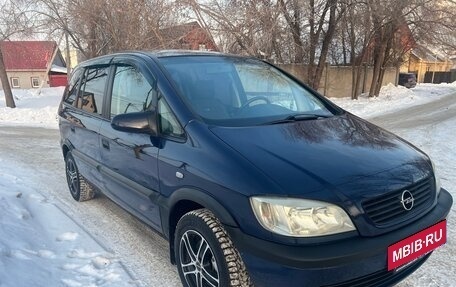 Opel Zafira A рестайлинг, 2001 год, 400 000 рублей, 2 фотография