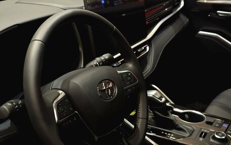 Toyota Highlander, 2025 год, 6 400 000 рублей, 8 фотография